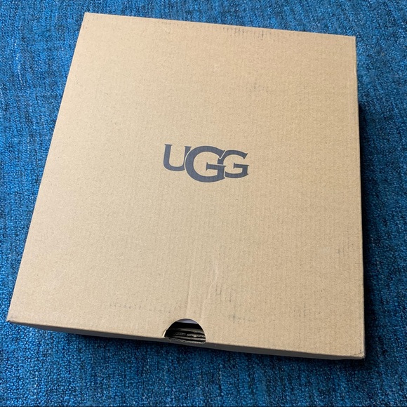 UGG Neutra Chunky Glitter Platform Sneaker in Mint Green Slip On - Picture 8 of 10